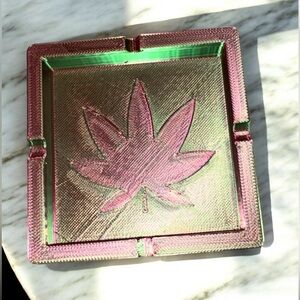 NEW 3D printed Mary Jane ashtray 3x3x3x3in